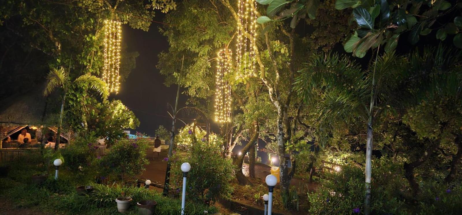 Rock Campers Hotel And Resort Chillithodu エクステリア 写真